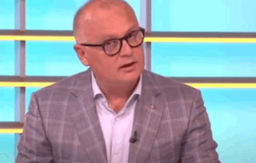 VESIĆ : Srbijom neće upravljati ni Rusija ni SAD, u vladi će biti srpske <span style='color:red;'><b>patriote</b></span>