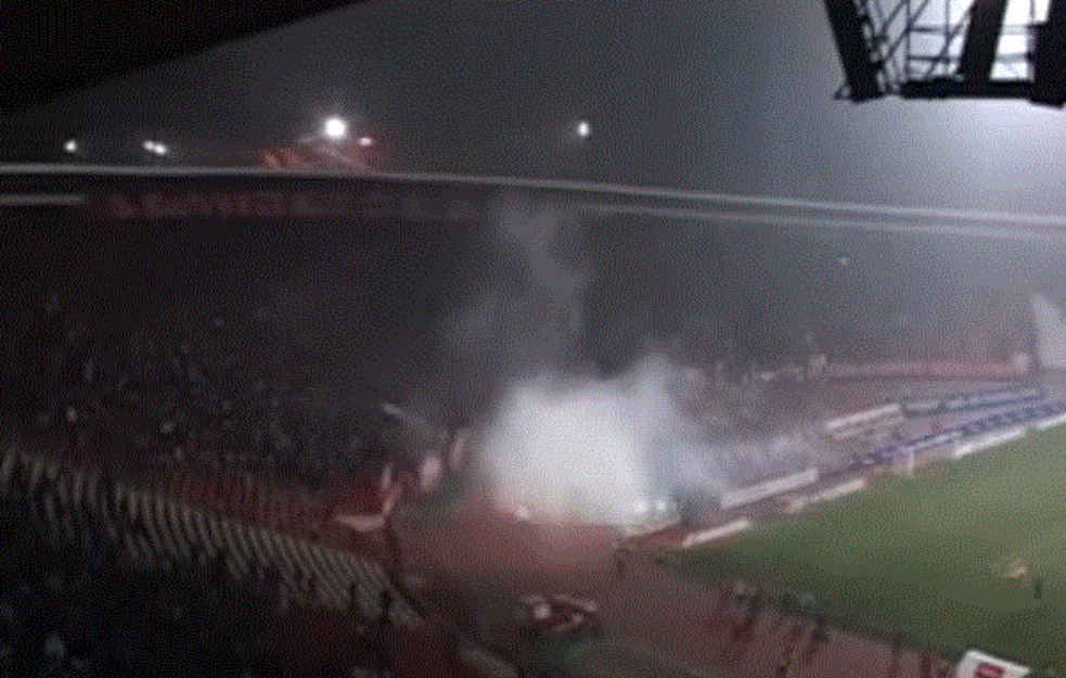 NAPAD NA VLADIMIRA STOJKOVIĆA i poslednji Stanojevićev derbi: BAKLJADA i HAOS na MARAKANI koji se pamti! (VIDEO)



