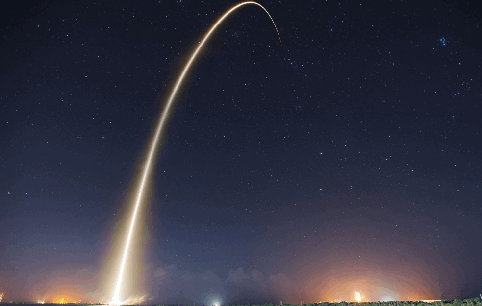 <span style='color:red;'><b>SpaceX</b></span> lansirala kapsulu: Na Međunarodnu svemirsku stanicu poslati su avokado, limun i sladoled! 

