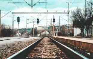 Kvar zaustavio <span style='color:red;'><b>BG voz</b></span> na pruzi Beograd - Rakovica 