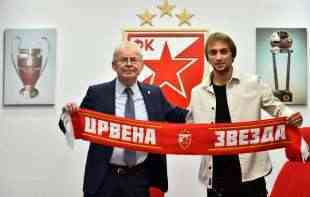 Stiglo pojačanje Zvezdi i to novi <span style='color:red;'><b>desni bek</b></span>