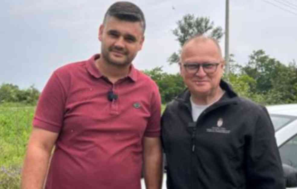 SVOJIM AUTOM PRETEKAO I BLOKIRAO AUTOBUS SA TURSKIM RADNICIMA: Kako je Nemanja Bogosavljević sprečio masovnu tragediju na mostu u Mrčajevcima?