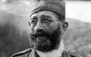 Na današnji dan rođen Dragoljub <span style='color:red;'><b>Draža</b></span> Mihailović