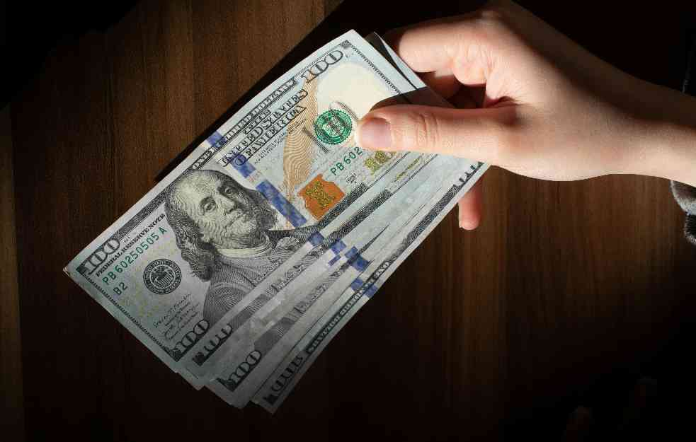 Dolar najniži od svih valuta: U Americi očekuju smanjivanje kamate
