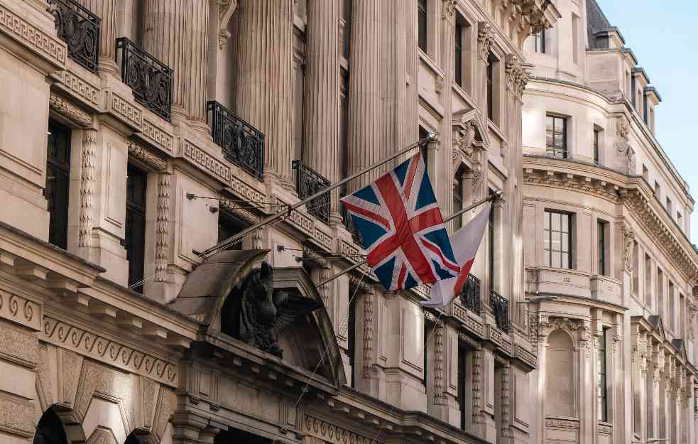 Britanija uvodi mere protiv neregulisane estetske medicine i nekvalifikovanih izvođača 