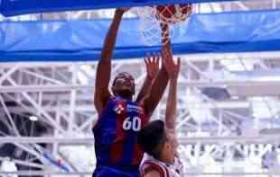 NOVI KOŠARKAŠKI <span style='color:red;'><b>VUNDERKIND</b></span>: Tek mu je 12 godina a već je visok 208 centimetara