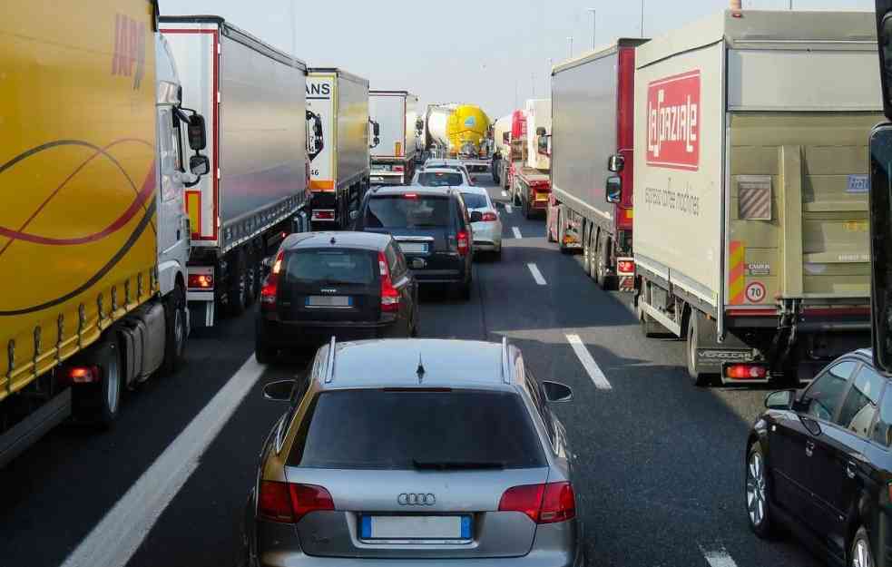 Austrija zatvara manje granične prelaze zbog opasne epidemije