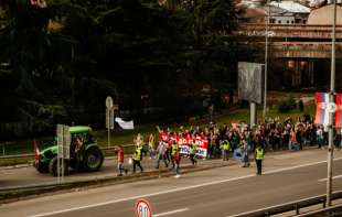 POSTAVLJENA JOJ JE MEĐUVILIČNA FIKSACIJA Oglasio se UKC Vojvodine: Ovo je stanje studentkinje pretučene u Novom Sadu