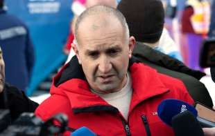 RADEV: <span style='color:red;'><b>Rat u Ukrajini</b></span> Evropu vuče na dno