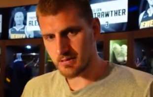Jokić i novinari: <span style='color:red;'><b>Košarkaš</b></span> ponovo nasmejao sve (VIDEO)