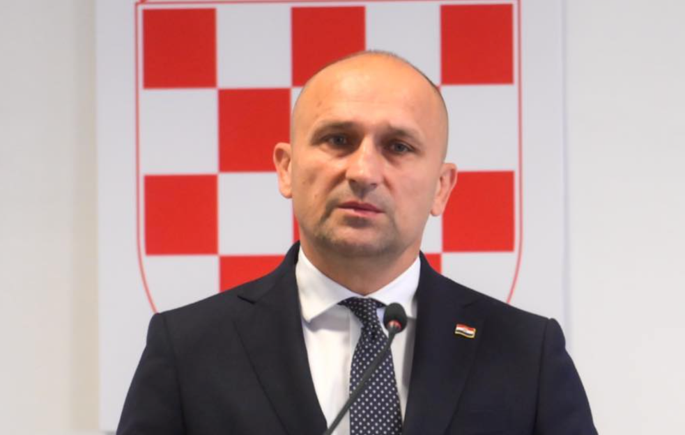 Službeni auto ministra Anušića učestvovao u udesu u Zagrebu, ima povređenih