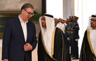 Vučić iz Emirata poručio: Zajedno možemo sve i vratićemo Srbiju na pijadestal pobednika