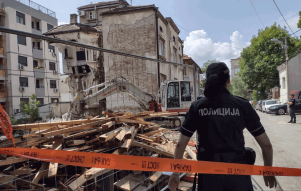 PRODUŽENE MUKE! Stanari urušene zgrade u Vidovdanskoj četiri godine čekaju da vlast ispuni obećanje i dodeli im druge stanove: JEDAN IPAK REŠIO PROBLEM?!