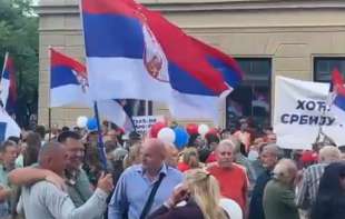 U više gradova Srbije okupljanja protiv blokada, prvi put i u Beogradu, u Veterniku raspoređena Žandarmerija