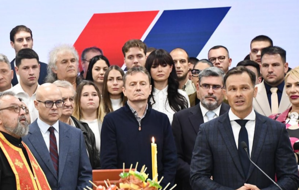 Naprednjaci na Novom Beogradu obeležili stranačku slavu: 