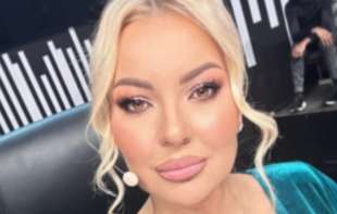 Ivana Selakov pevala našoj manekenki i šeiku na svadbi