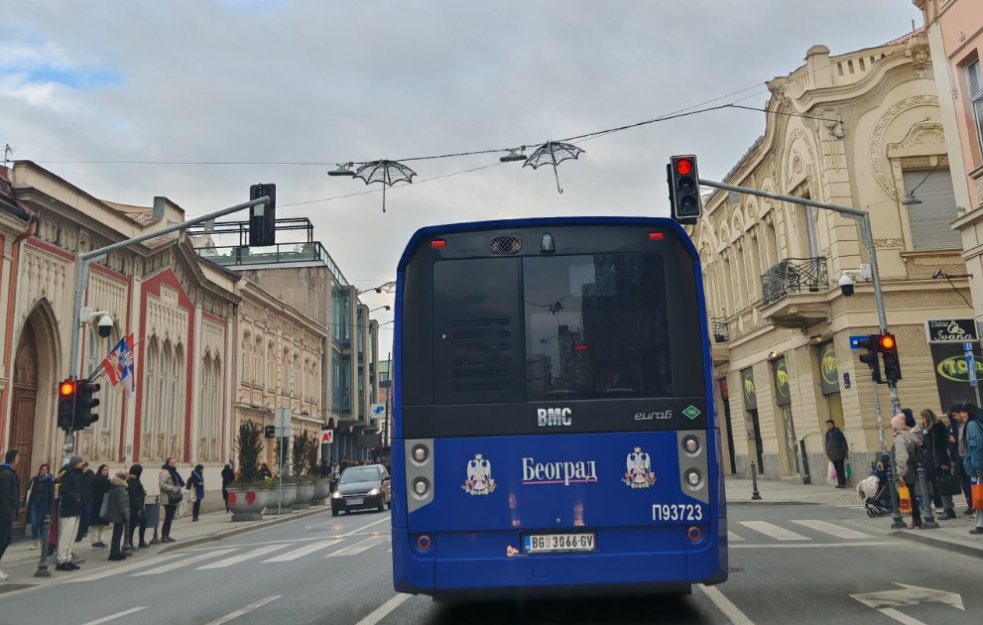 Izmenjen red vožnje javnog prevoza za praznike
