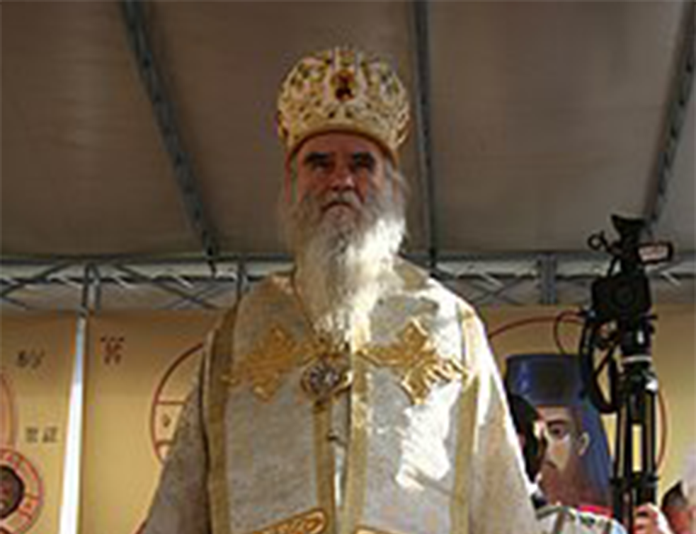 Амфилохије: Хвала Вучићу, али све што може нека да за Косово