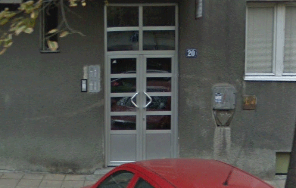 CRNOGORKA TEGOM UBILA MUŠKARCA NA SLAVIJI: 'Iz stana se čuli <span style='color:red;'><b>udarci</b></span>, galama, kao da neko baca stolice i nameštaj'