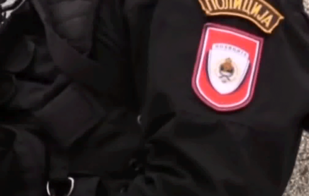 Policajac na '<span style='color:red;'><b>TARZAN</b></span>SKOM' jeziku objašnjava: ŠTA ČEKA MIGRANTA U BiH ako bude pravio probleme (VIDEO)