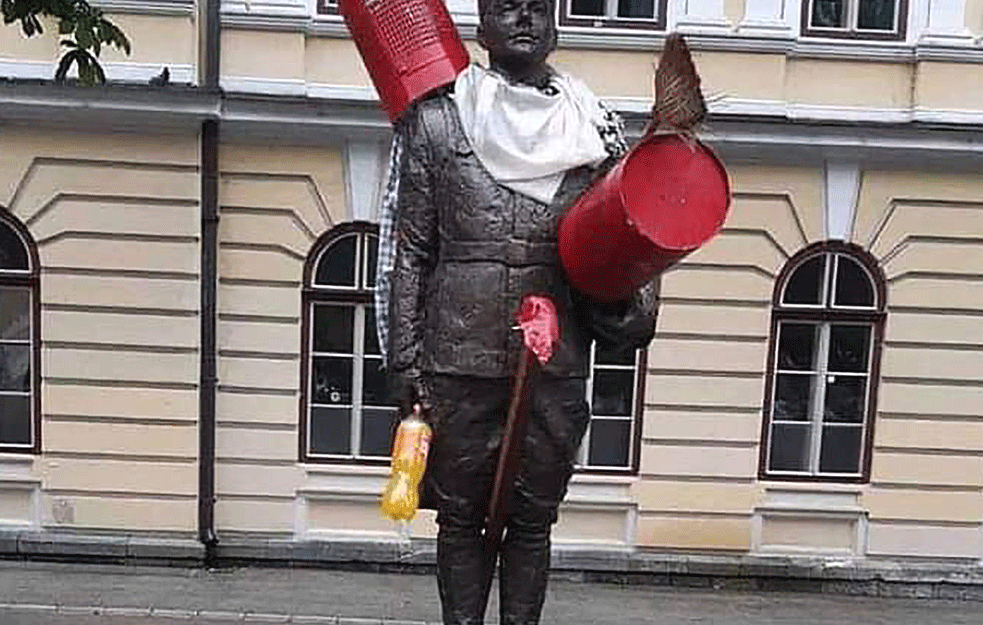 VANDALIZAM U UŽICU: Unakažen spomenik SRPSKIM ŽRTVAMA iz Prvog svetskog rata! (FOTO)