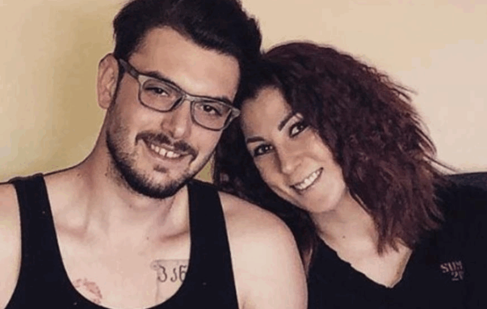Pevačica otkazala sve nastupe, oglasio se njen muž: 