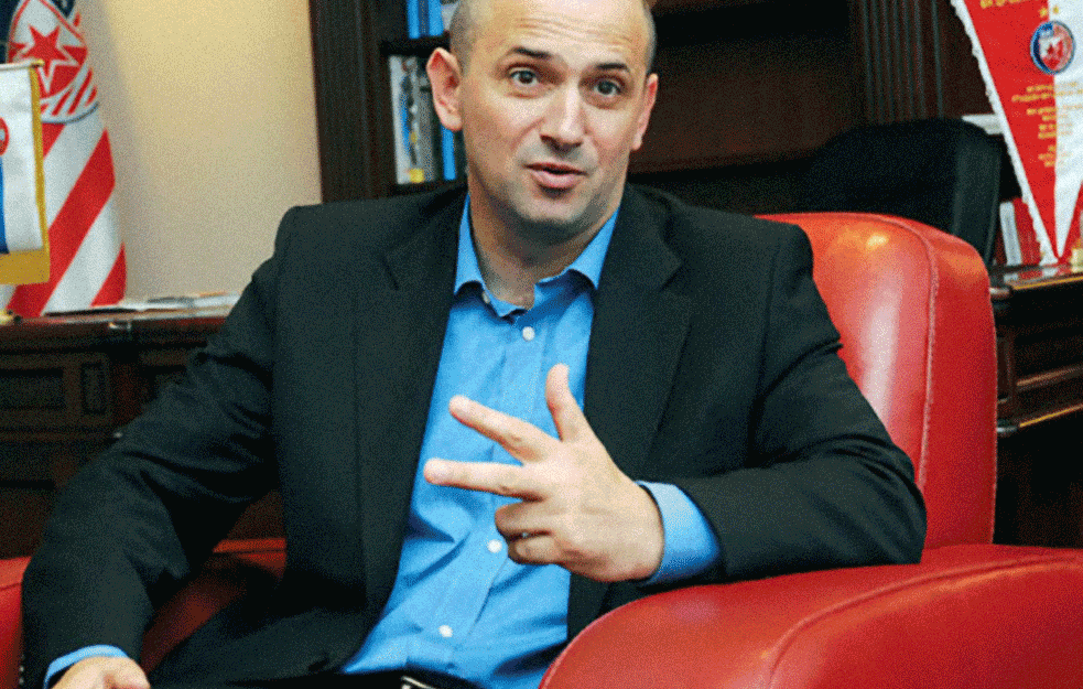 BIO JE HRABAR KADA JE TO BILO NAJPOTREBNIJE: Vladan Lukić 1999. napustio francuski Mec i došao u Srbiju da brani narod od NATO-a!