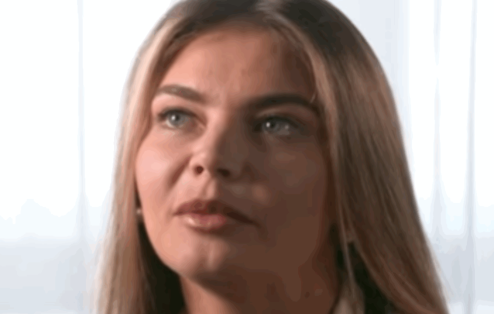 GDE JE NESTALA PUTINOVA KABAJEVA? Pisalo se da mu je gimnastička ŠAMPIONKA rodila BLIZANCE, a već DVE GODINE mediji ĆUTE! (VIDEO)