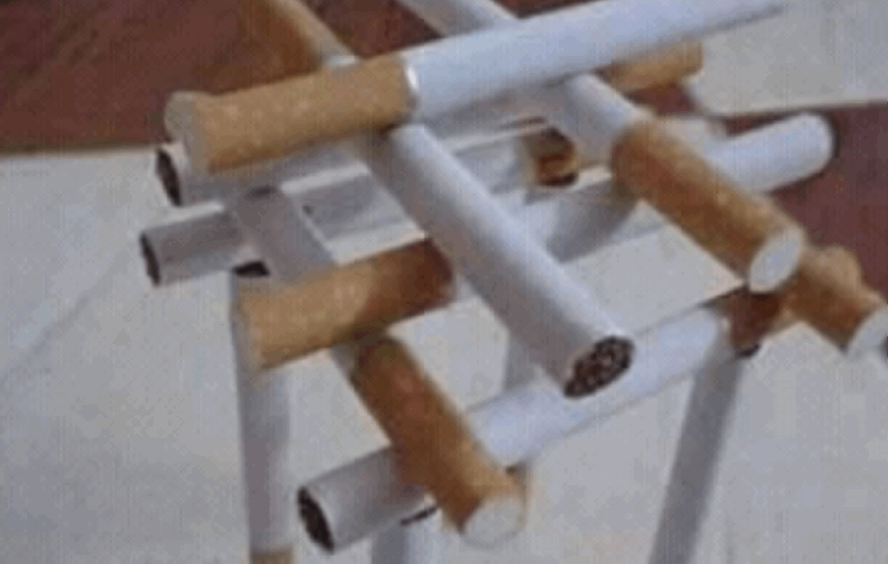 SAMO MALI BROJ LJUDI ZNA TAČAN ODGOVOR: KOLIKO JE CIGARETA <span style='color:red;'><b>NASLAGA</b></span>NO! (FOTO)