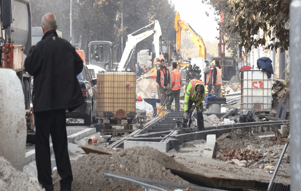 BEOGRAD RASKOPAN, GRAĐANI BESNI: 'Ja da sam rukovodilac, bilo bi gotovo za tri dana' (VIDEO)