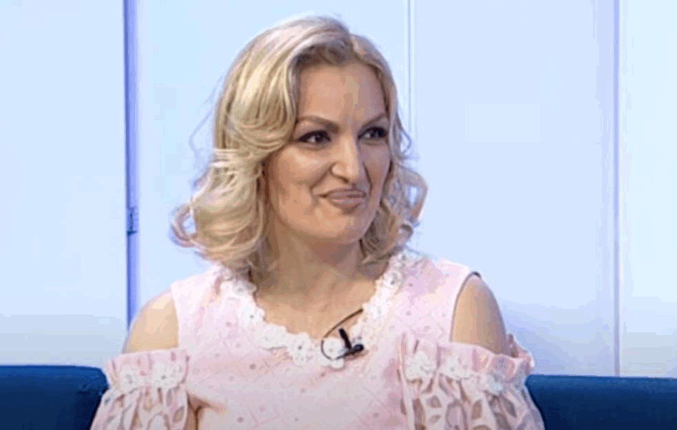 MALICIOZNI NAPADI ODLAZEĆEG REŽIMA: Doktorka <span style='color:red;'><b>KC Crne Gore</b></span> saslušana zbog oca Mitrovića