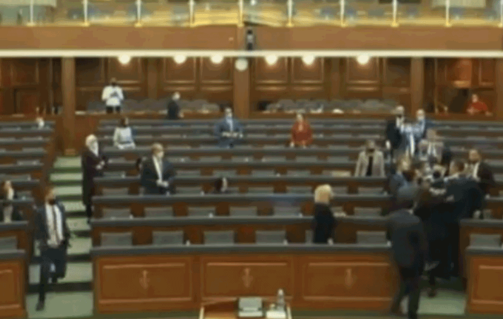 Konstitutivna sednica skupštine u Prištini prekinuta 22. put