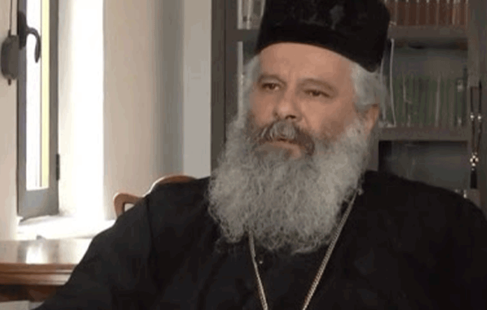 ARHIMANDRIT SAM SEBI NAPISAO POTVRDU 'Neću da nosim MASKU, to je UVREDA za ljudsko <span style='color:red;'><b>DOSTOJANSTVO</b></span>'!