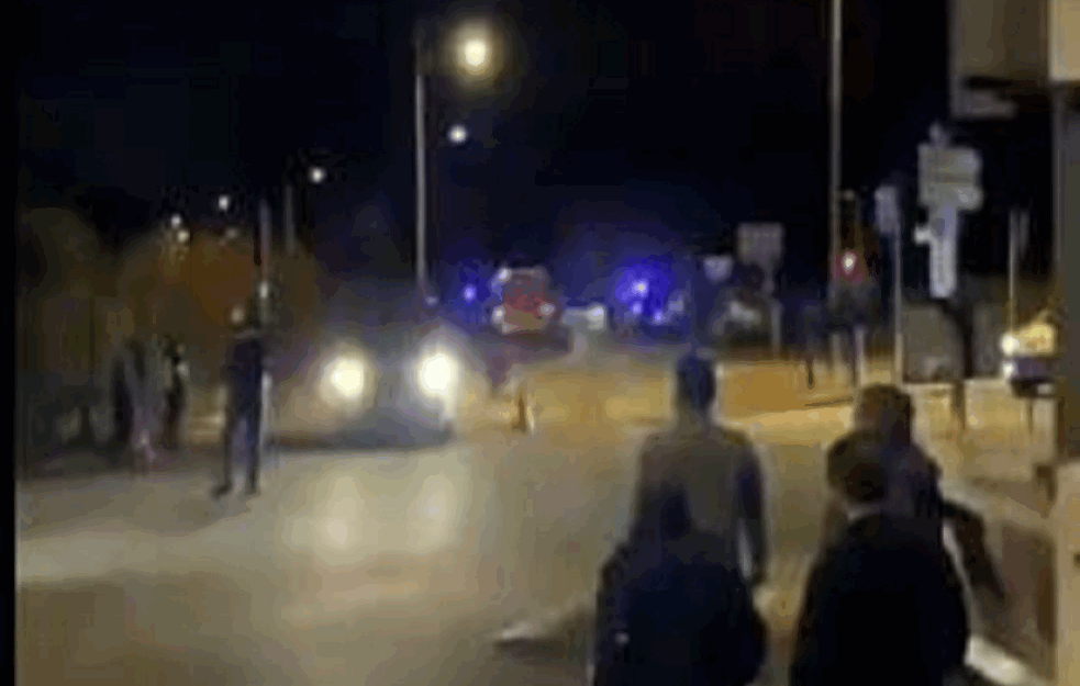 TALAČKA KRIZA U FRANCUSKOJ: <span style='color:red;'><b>Naoružani muškarac</b></span> ZATVORIO ŽENU, najmanje DVE OSOBE POVREĐENO