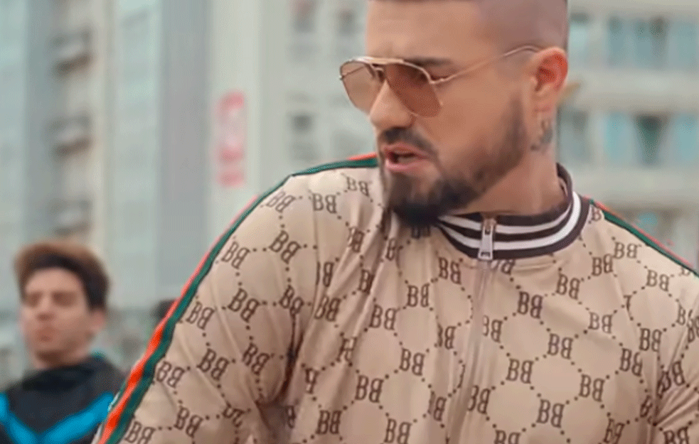 <span style='color:red;'><b>MC Stojke</b></span> totalno promenio imidž! Smršao, pustio bradu i obrve...(FOTO+VIDEO)