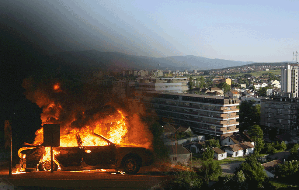 DETONACIJA U KRUŠEVCU: Eksplodirala BOMBA ispod <span style='color:red;'><b>PASAT</b></span>A!