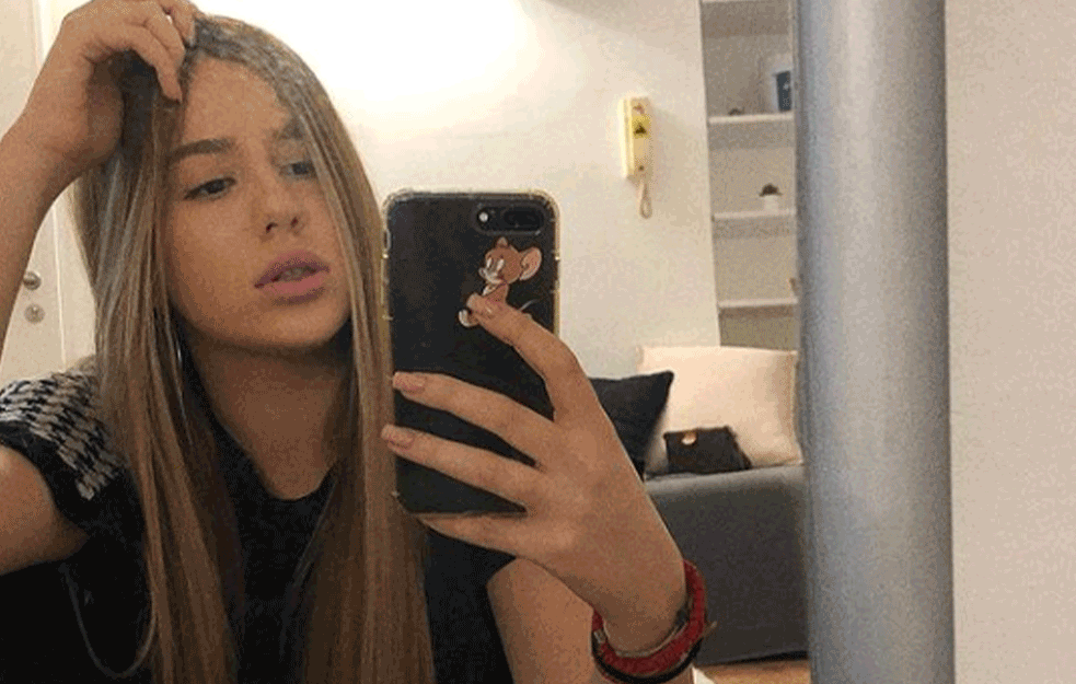 ČOLINA NASLEDNICA UNA ZAPRAVO SE NE ZOVE TAKO: Zdravkova ćerka ima dva imena, a DRUGO MALO KO ZNA! 


