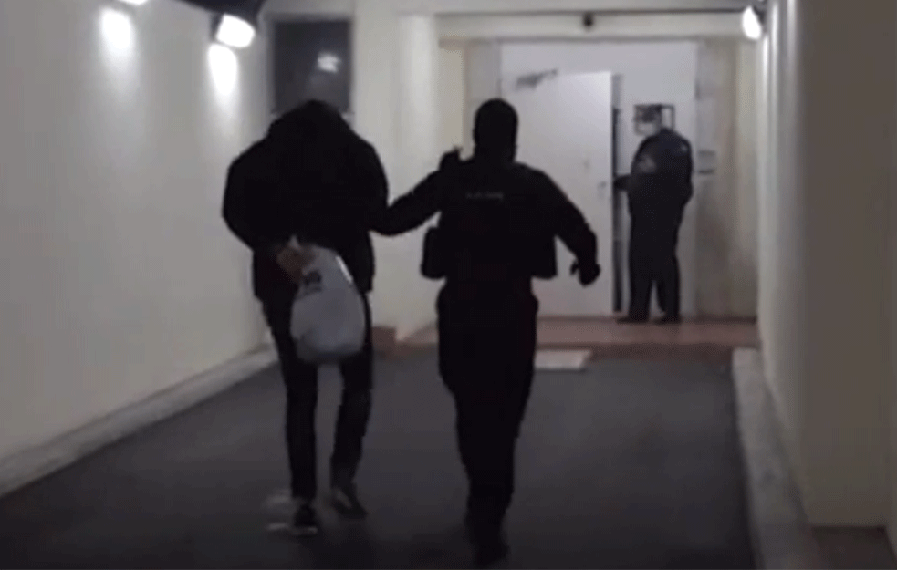 Bivši zamenik SBPOK-a GORAN PAPIĆ pušten iz pritvora da se brani sa slobode