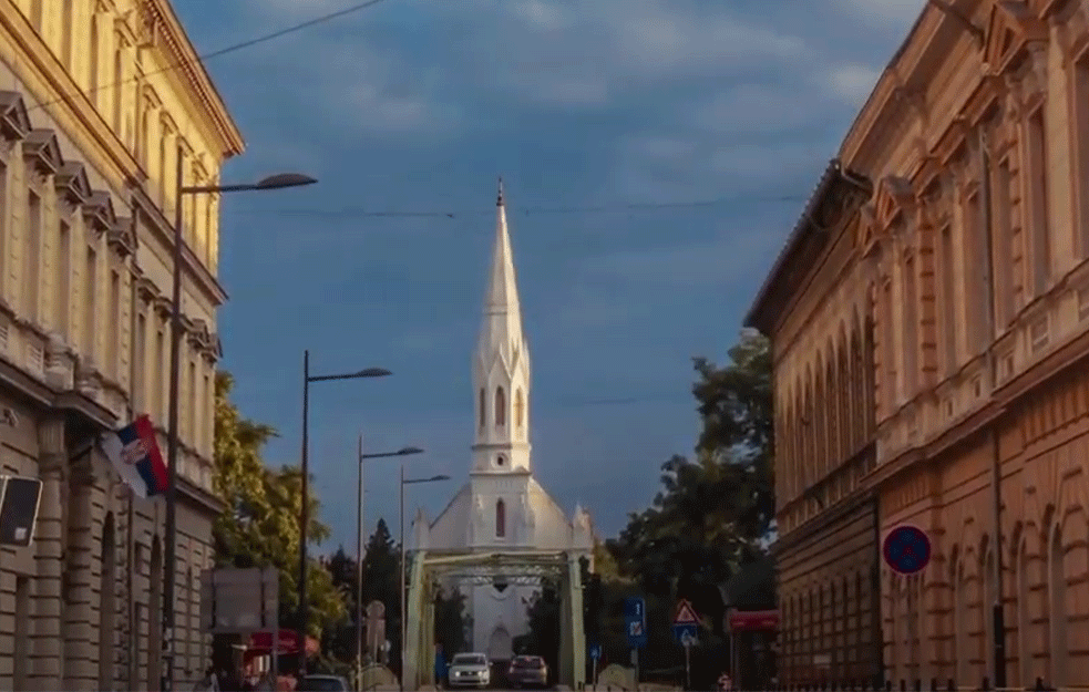 RAZOTKRIVANJE PRAVOG LICA \