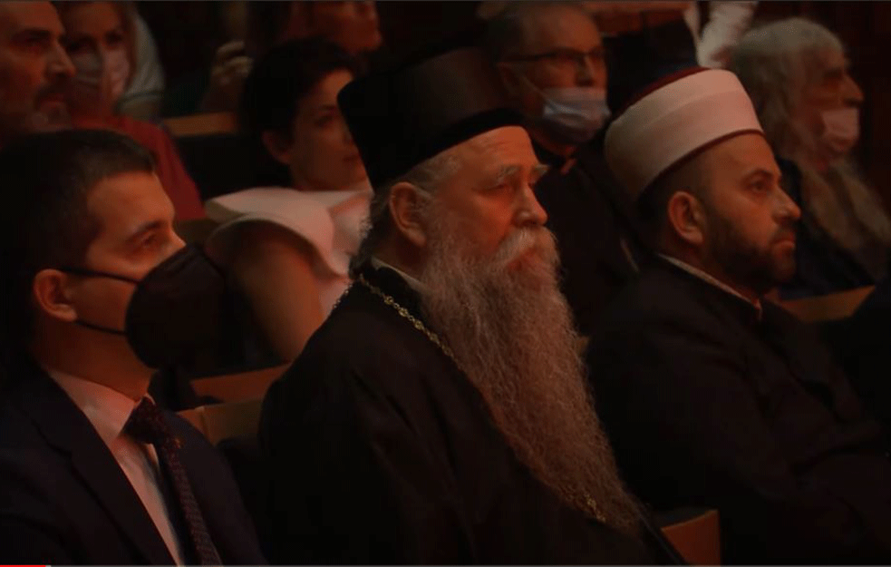 PROSLAVA USTANKA U CRNOJ GORI! Parada falsifikata, ponižavanje mitropolita i hvalospevi KOMUNISTIČKIM KRVOLOCIMA!