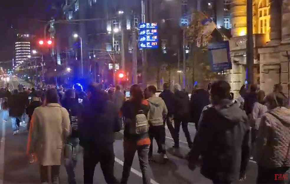 GLAS NA PROTESTU ZBOG UVOĐENJA KOVID PROPUSNICA! (VIDEO)