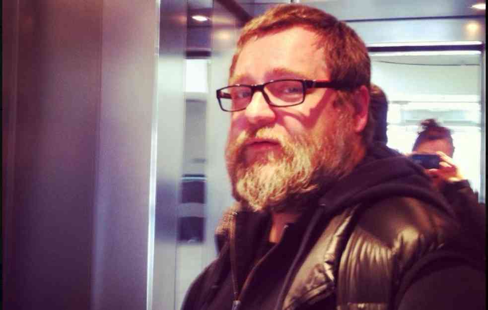 KOLJA ZABRINUO SVE! Objavio fotografiju iz bolnice, kiseonik na licu, komentari se samo nižu (FOTO)
