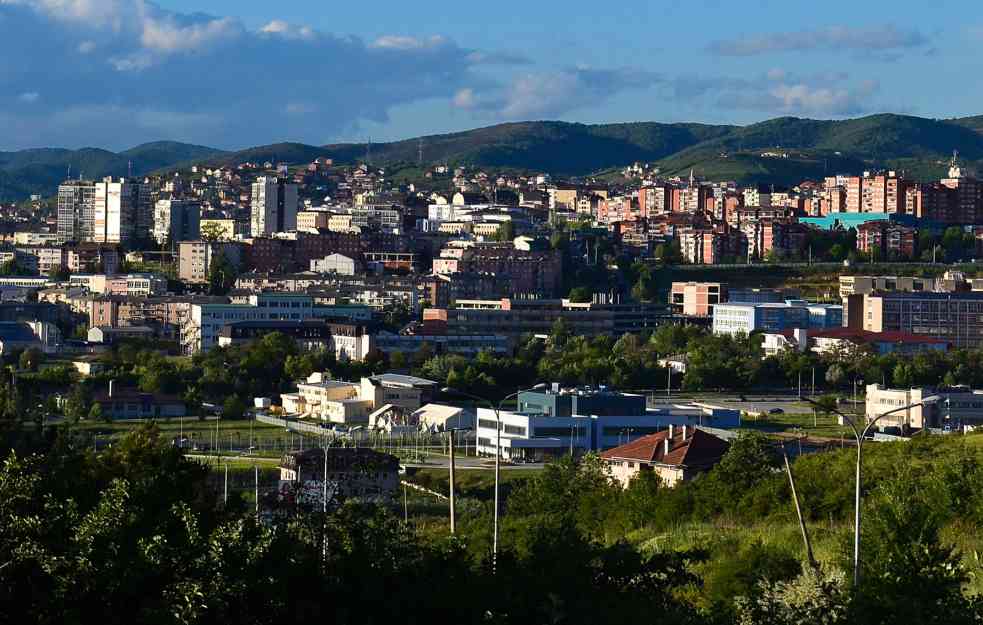 KURTI PUKAO U DEVET OPŠTINA: Demokratski savez Kosova pobedio u Prištini