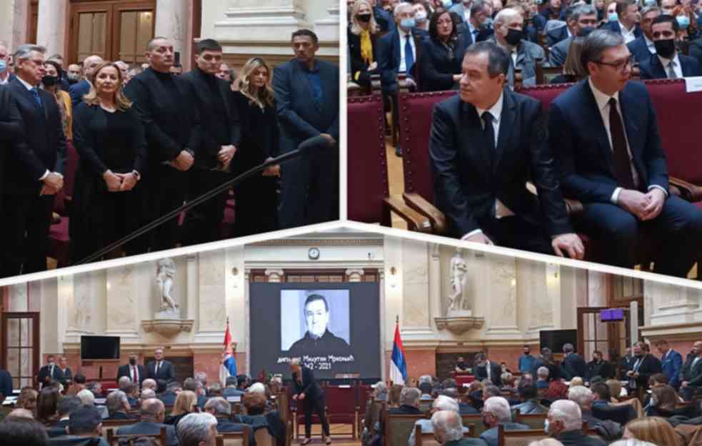 “GLAS” NA KOMEMORACIJI MILUTINU MRKONJIĆU: U Skupštini Vučić, Dačić, Mrkina porodica... Bekuta izašla SKRHANA OD BOLA  (VIDEO+FOTO)