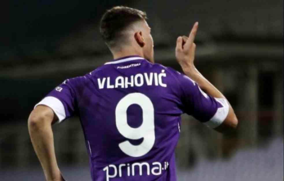  FENOMENALNI VLAHOVIĆ! Srpski fudbaler na korak da SRU&Scaron;I Ronaldov REKORD i UĐE U ISTORIJU! 