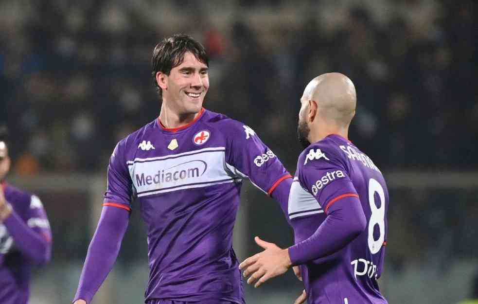 DEČKO, EVO TI 100.000.000! DOĐI DA BROJI&Scaron; KINTU! Najnovija cifra za Vlahovića je BRUTALNA i stiže sa Ostrva! 