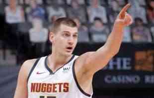 ŠMEKERSKO POREĐENJE! Jokić isti kao NBA legenda, zbog koga su ZABRANJENA ZAKUCAVANJA (VIDEO)