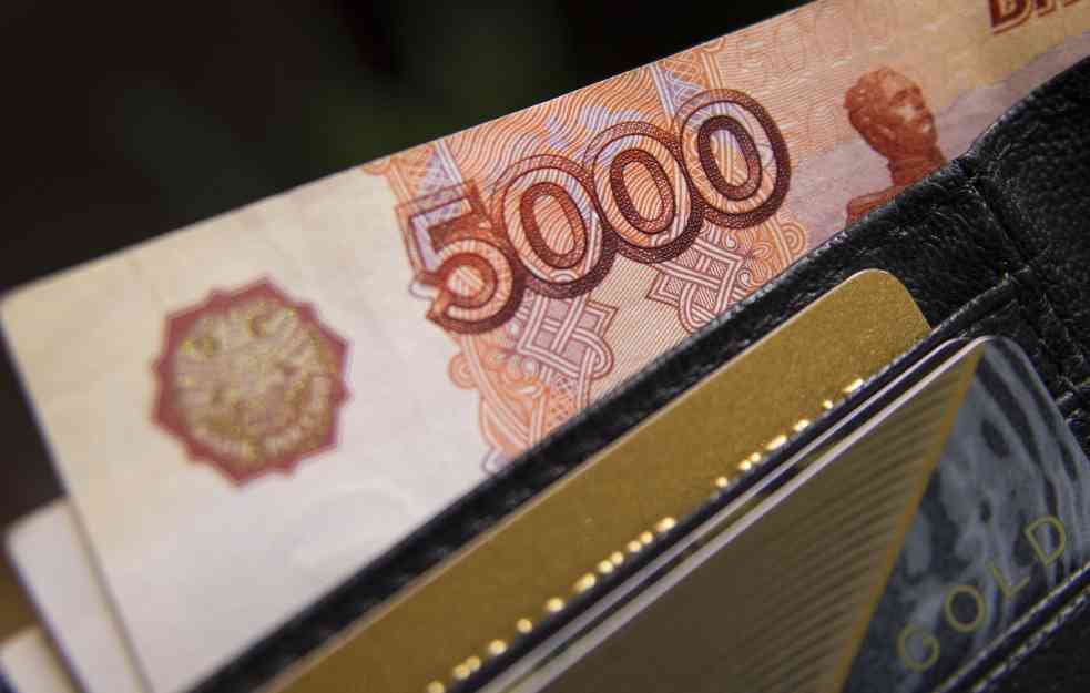 I RUSI UVODE DIGITALNU RUBLJU: One su sredstvo TOTALNE KONTROLE, hoće da znaju kako trošimo SVAKI DINAR!