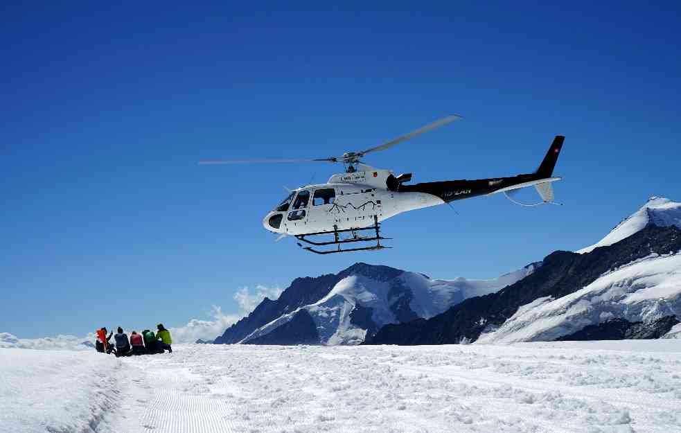 AKCIJA SPASAVANJA NA KOPAONIKU: Teško povređeni muškarac helikopterom prebačen u bolnicu
