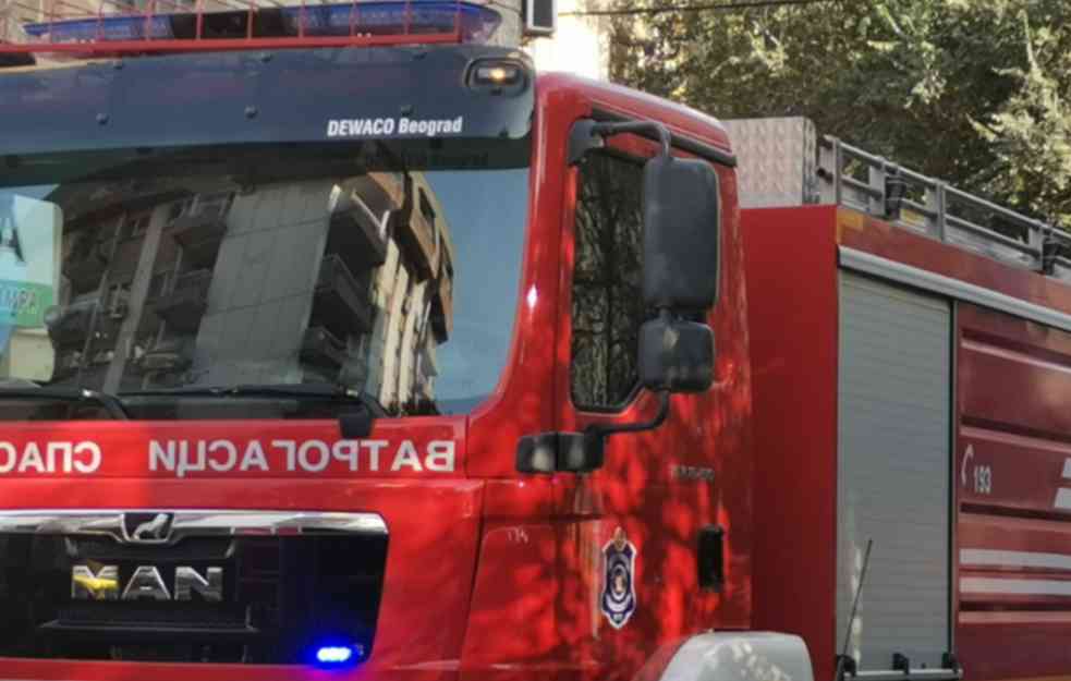 IZGOREO KAMION NA SERVISU! Požar u Novom Sadu